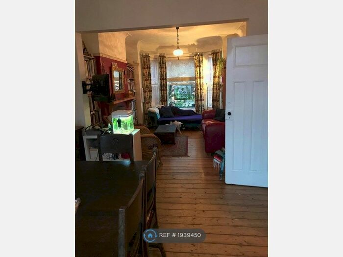 3 Bedroom Terraced House To Rent In Norton Street, Old Trafford, Manchester, M16