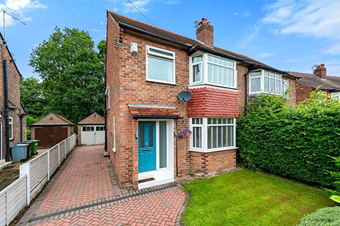 3 Bedroom Semi Detached House For Sale In Deanway, Wilmslow, SK9