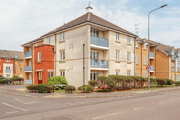 2 Bedroom Flat For Sale In Hornbeam Close, Bristol, BS32