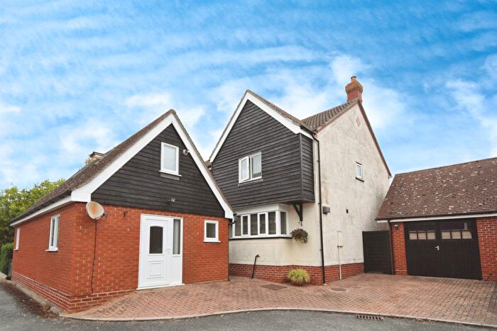5 Bedroom Detached House For Sale In Priors Way, Coggeshall, Colchester, CO6