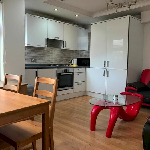 4 Bedroom Flat To Rent In Liverpool Road, Holloway Road, London, N7