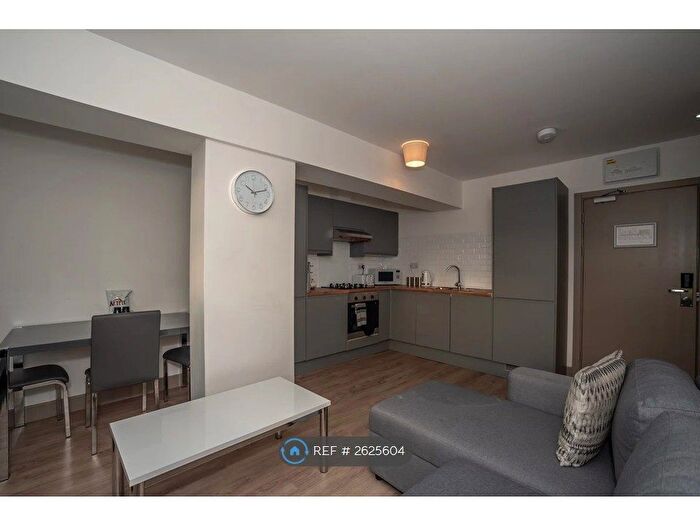 1 Bedroom Flat To Rent In South Street, Romford, RM1