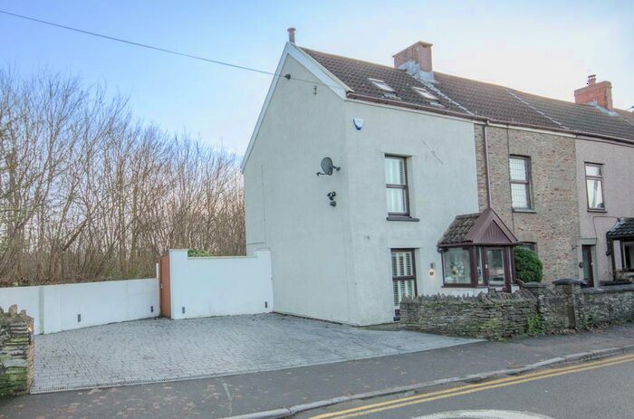 2 Bedroom Detached House To Rent In Cossham Street, Mangotsfield, Bristol, BS16