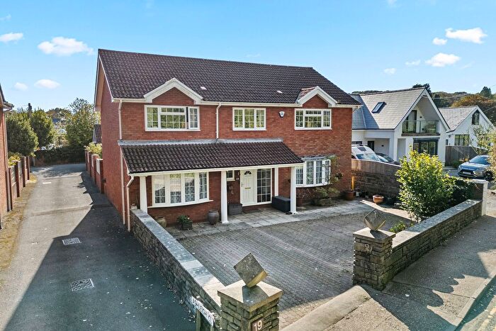 4 Bedroom Detached House For Sale In Ashleigh Road, Derwen Fawr, Sketty, Swansea, SA2