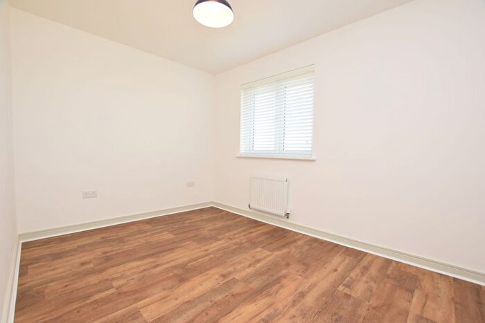 4 Bedroom Detached House For Sale In Simpson Drive, Larkhall, ML9
