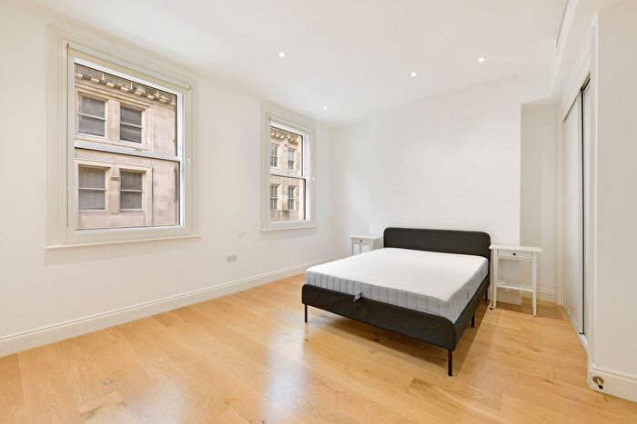 Studio To Rent In Evelyn Yard, Fitzrovia, W1T