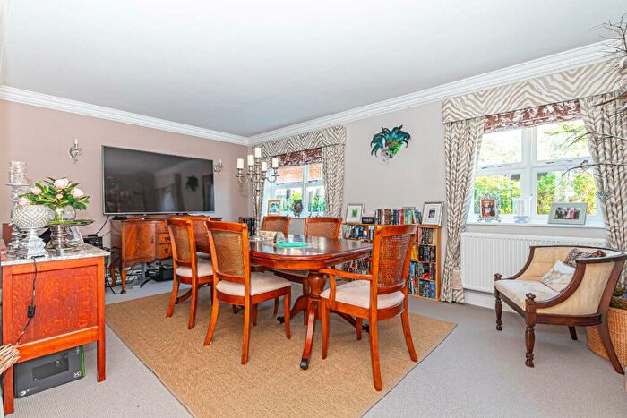 5 Bedroom Detached House For Sale In Stanbridge Road, Tilsworth, Leighton Buzzard, LU7