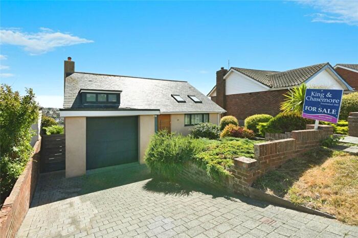 3 Bedroom Detached House For Sale In Tumulus Road, Brighton, East Sussex, BN2