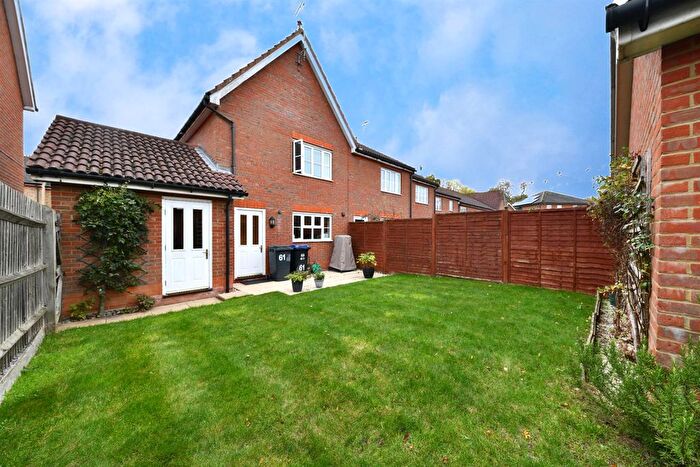 2 Bedroom End Of Terrace House For Sale In The Beacons, Stevenage, SG1