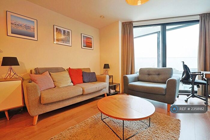 2 Bedroom Flat To Rent In Riverlight Quay, London, SW11