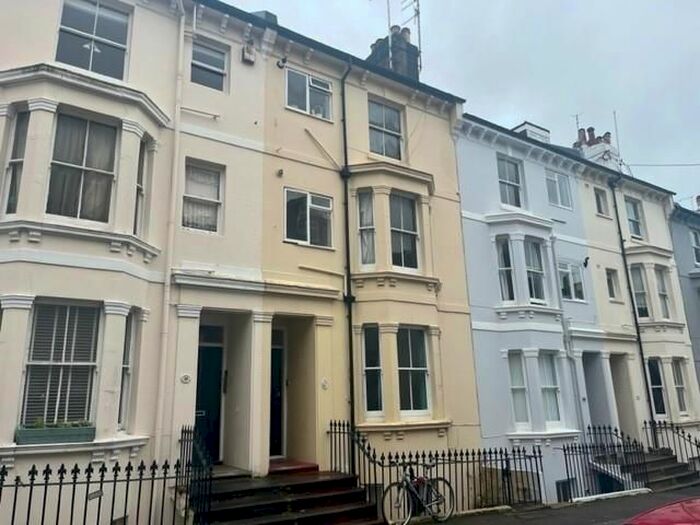 1 Bedroom Flat To Rent In Lansdowne Street, Hove, BN3