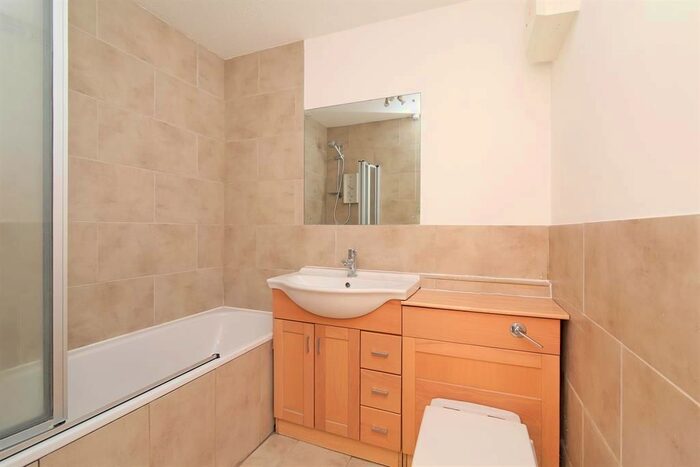 1 Bedroom Maisonette To Rent In Mary Datchelor Close, London, SE5