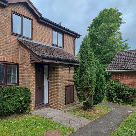 2 Bedroom House To Rent In Bunbury Way, Epsom Downs, KT17