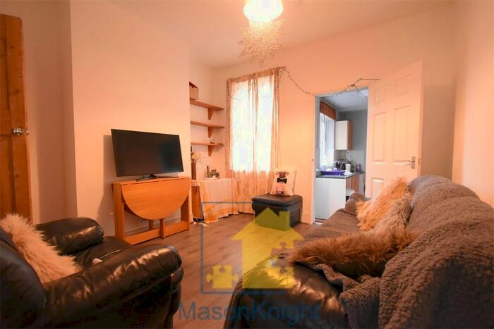 3 Bedroom Terraced House To Rent In Milner Road, Selly Oak, Birmingham, B29