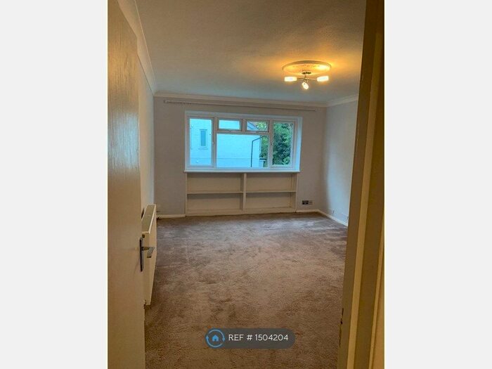 2 Bedroom Flat To Rent In Spencer Road, Croydon, CR2