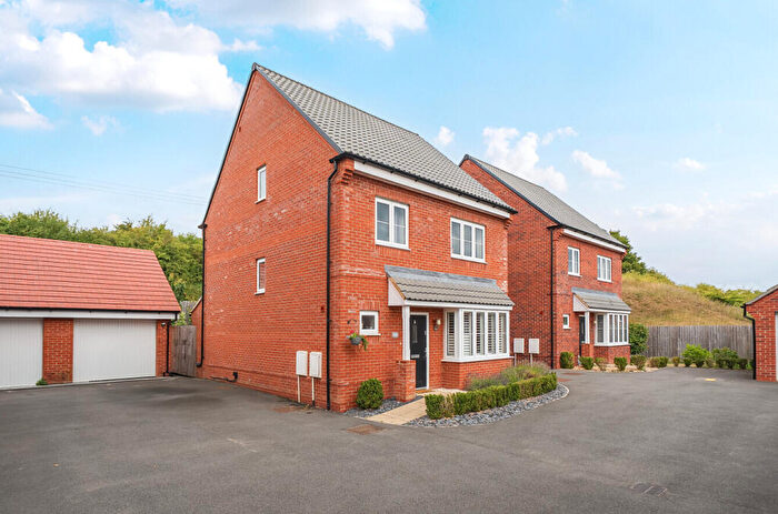 4 Bedroom Detached House To Rent In Fiske Close, Saffron Walden, Essex, CB10