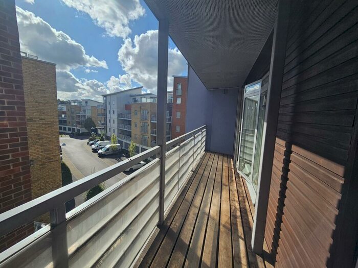 2 Bedroom Flat To Rent In Kingfisher Meadow, Maidstone, ME16