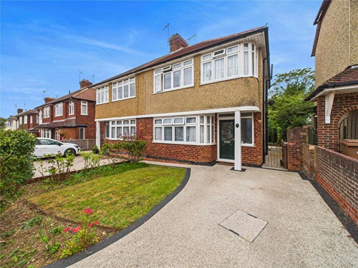 3 Bedroom Semi-Detached House For Sale In Longfield Road, Great Baddow, Chelmsford, Essex, CM2