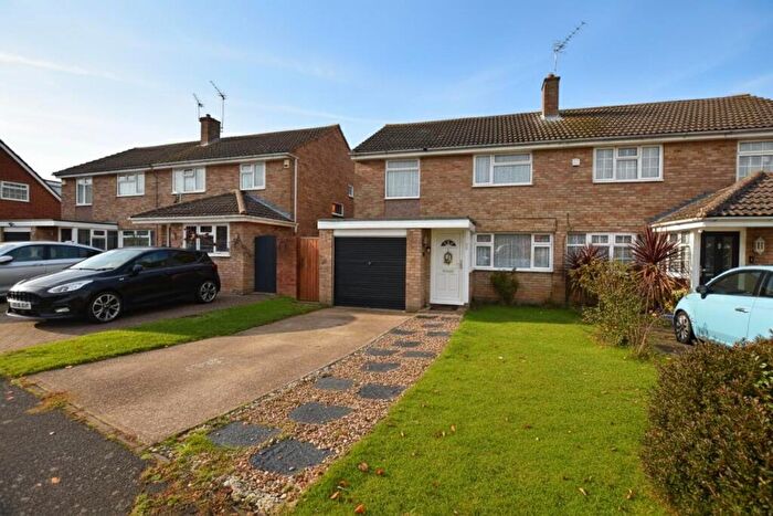 3 Bedroom Semi Detached House For Sale In East Bridge Road, South Woodham Ferrers, CM3