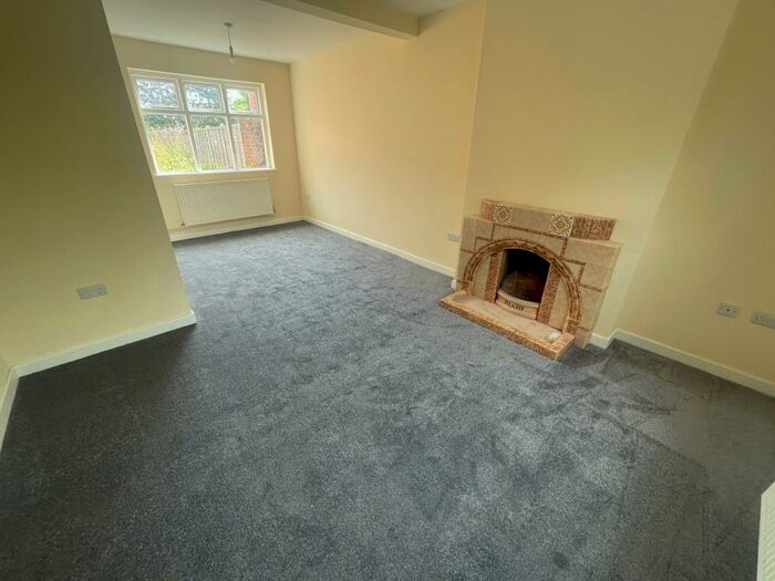 3 Bedroom House To Rent In Biddles Hill, Poolhead Lane, Earlswood, B94