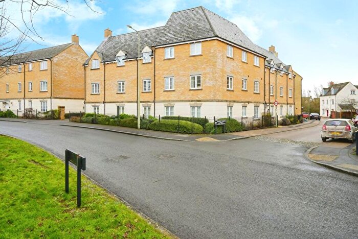 2 Bedroom Apartment To Rent In Harvest Grove, Witney, OX28