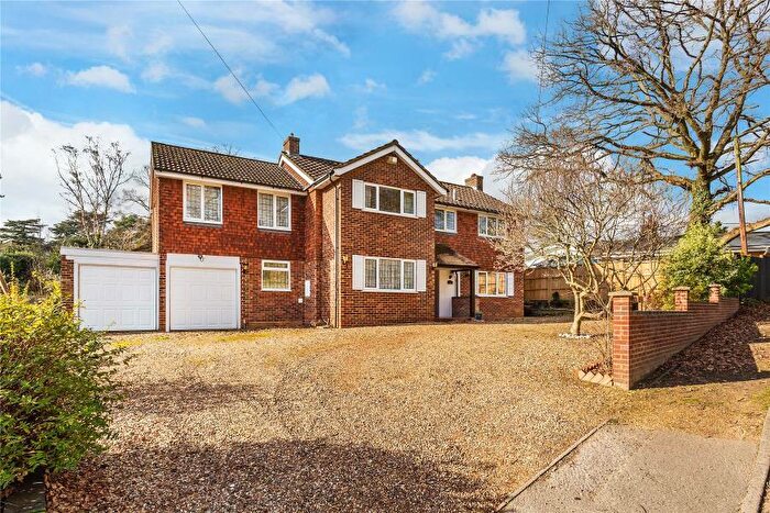 5 Bedroom Detached House To Rent In Hook Heath, Woking, Surrey, GU22