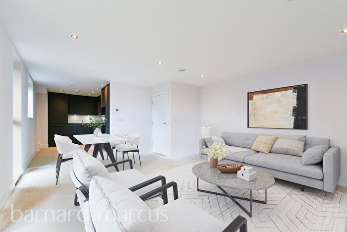 2 Bedroom Apartment For Sale In Eldon Park, London, SE25