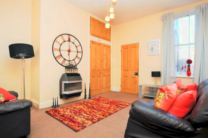 2 Bedroom Flat To Rent In Fairfield Road, Jesmond, Newcastle Upon Tyne, NE2