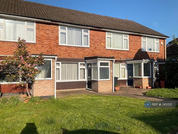 2 Bedroom Terraced House To Rent In Henville Road, Bromley, BR1