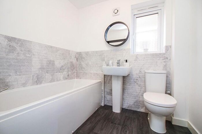 3 Bedroom Semi-Detached House For Sale In Walton Heath Way, Ashington, NE63