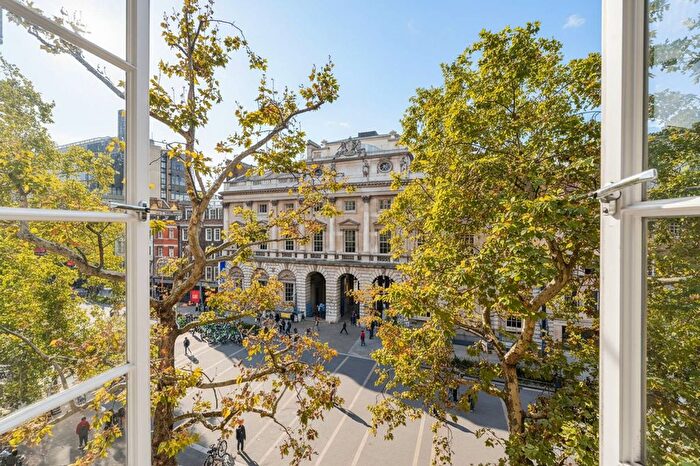 3 Bedroom Flat For Sale In Marconi House, The Strand, London, WC2R