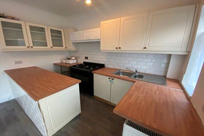 2 Bedroom End Of Terrace House To Rent In Great Moor Street, Stockport, SK2