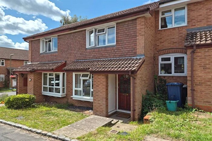 2 Bedroom Terraced House To Rent In Bedroom Terraced House In Godalming, GU7