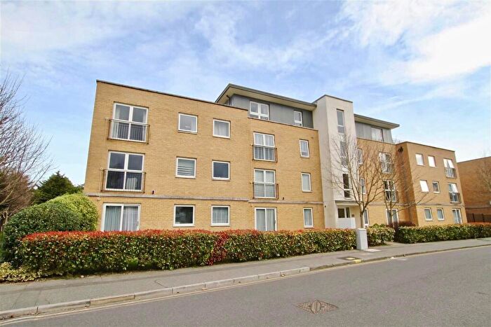 2 Bedroom Flat To Rent In Galleries Court, Kenway Crt, Southend On Sea, SS2