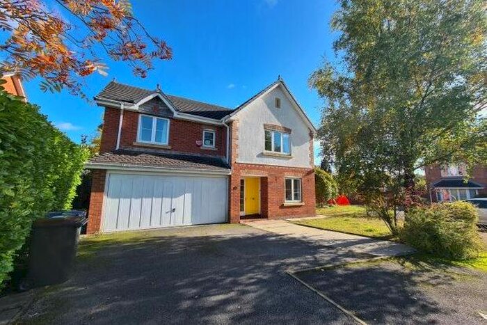 5 Bedroom Property To Rent In Fair-Green Road, Newcastle, ST5
