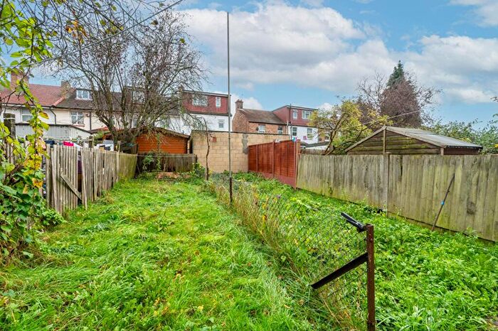 2 Bedroom Flat For Sale In London Road, Wembley, HA9