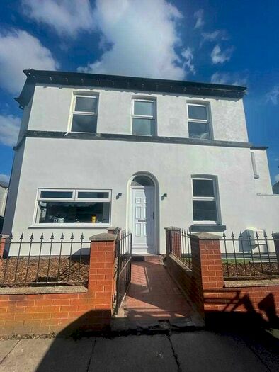 3 Bedroom Semi-Detached House To Rent In Palmerston Road, Garston, Liverpool, L19