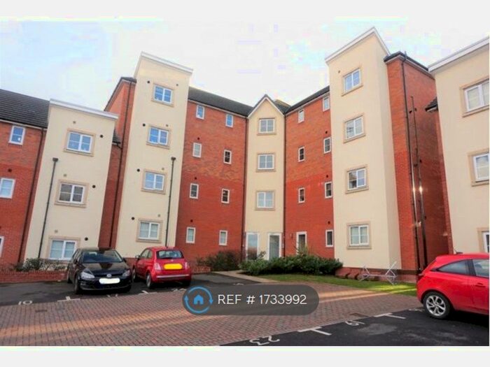 2 Bedroom Flat To Rent In Herbert James Close, Smethwick, B66