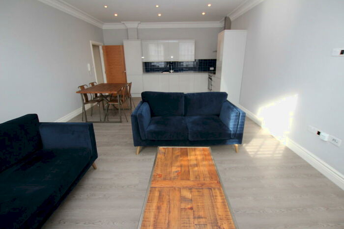 2 Bedroom Apartment To Rent In Juniper Court, Derby Road, NG7