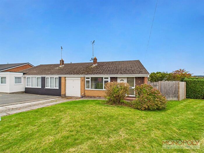 3 Bedroom Semi Detached Bungalow For Sale In Ffordd Cynan, Wrexham, LL12
