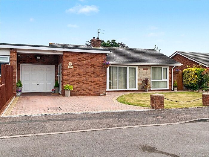 3 Bedroom Bungalow For Sale In Tamars Drive, Willand, Cullompton, Devon, EX15