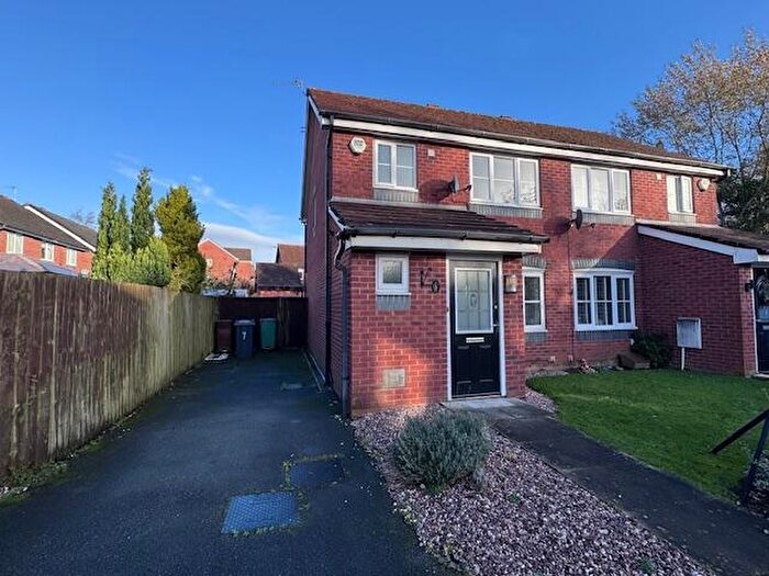 3 Bedroom Semi Detached House To Rent In Grasmere Drive, Bury, Greater Manchester, BL9