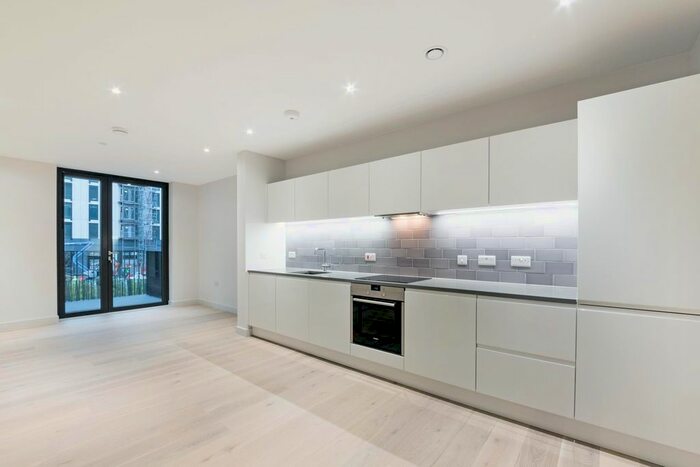 1 Bedroom Flat To Rent In Masthead House, Royal Wharf, London, E16