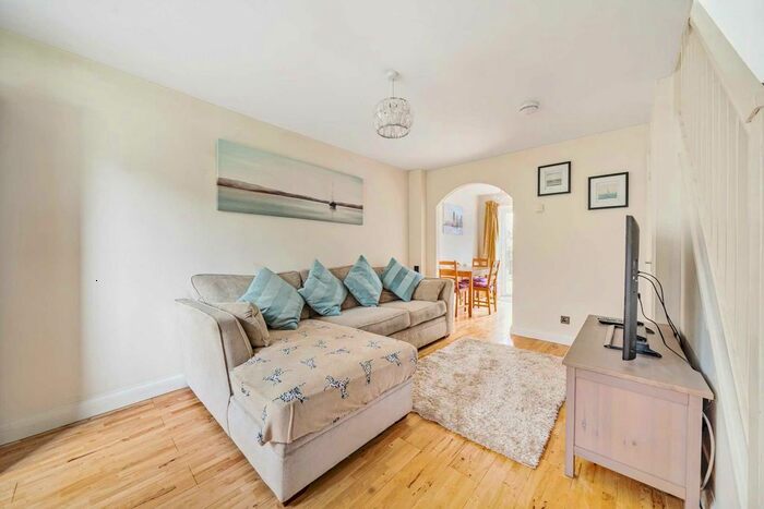 2 Bedroom End Of Terrace House For Sale In Battle Abbey, Riverfield Drive, MK41