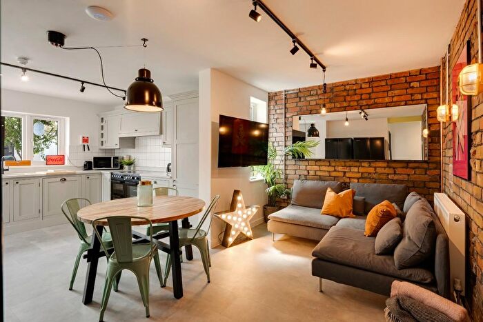 9 Bedroom Property To Rent In Southmead Road, Westbury-On-Trym, BS10