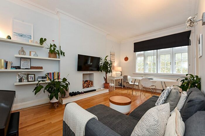 1 Bedroom Flat To Rent In Hornton Street, Kensington, W8