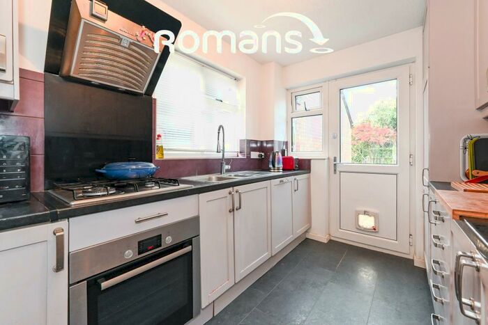 3 Bedroom Semi-Detached House To Rent In Diamond Way, RG41