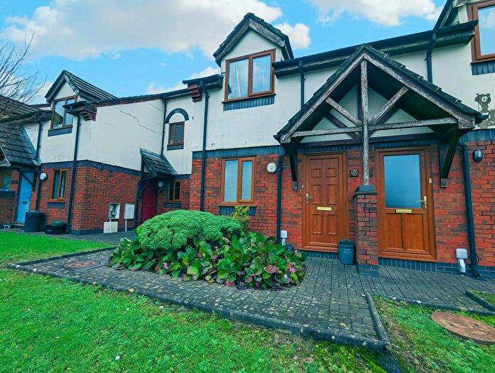 2 Bedroom Flat To Rent In Waun Burgess Carmarthen, Carmarthenshire., SA31