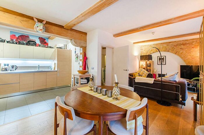 2 Bedroom Flat To Rent In Argyll Road, Woolwich Riverside, London, SE18