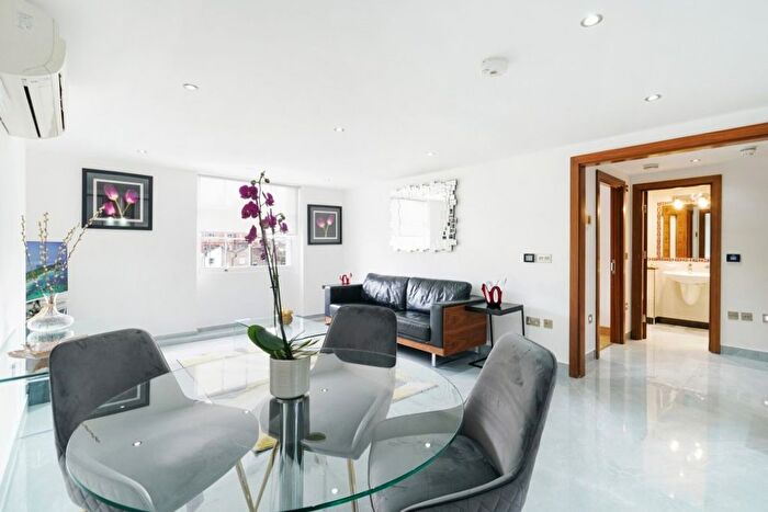 1 Bedroom Flat To Rent In Gloucester Place, London, W1U